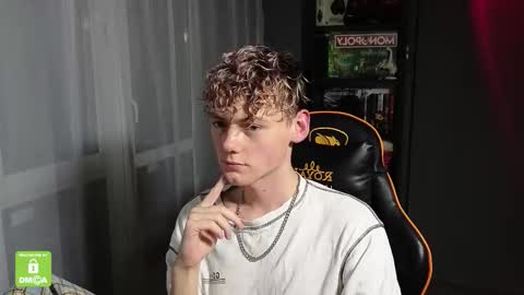 Kirill and Andrey online show from October 3, 1:15 am