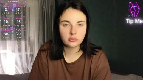 Kira online show from April 20, 8:45 pm