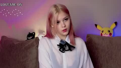 Kimberly online show from May 30, 2:32 am