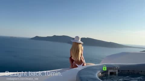 Alexandra online show from September 15, 5:25 pm