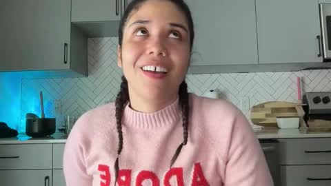 Kiss  Currency online show from March 18, 9:31 pm