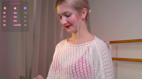 Snapshot of kisskiss_muah chatting on September 23, 2:11 pm Kate online show from September 23, 2:11 pm