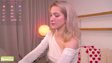 Snapshot of kisskiss_muah chatting on October 1, 2:27 pm Kate online show from October 1, 2:27 pm