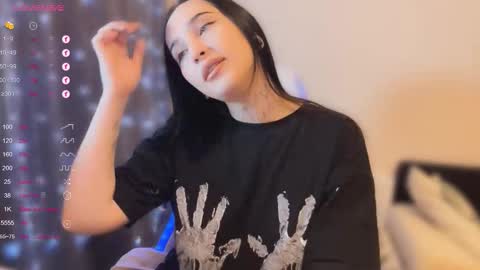 Snapshot of kissmenastya chatting on October 24, 7:47 pm Nastya  online show from October 24, 7:47 pm