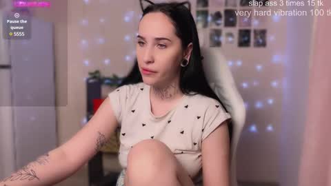 Snapshot of kissmenastya chatting on December 15, 6:15 pm Nastya  online show from December 15, 6:15 pm