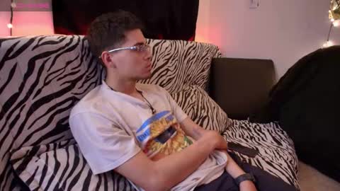 Helena and Brad online show from February 15, 7:51 am