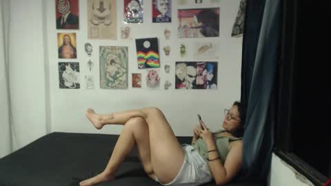 kitcatdreams online show from April 21, 2:51 am