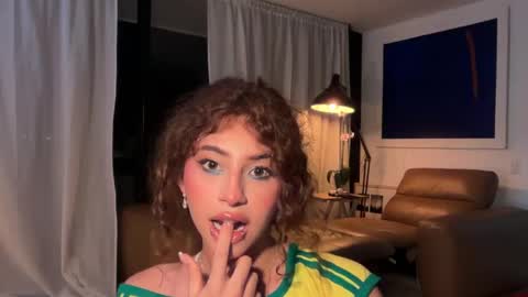 kitt_connor online show from April 22, 2:08 am