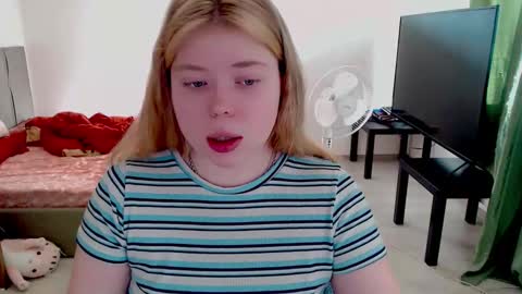 Jennyblonde and Emmabrunette online show from February 23, 11:45 am