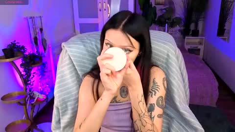 Lolla online show from April 18, 6:04 am