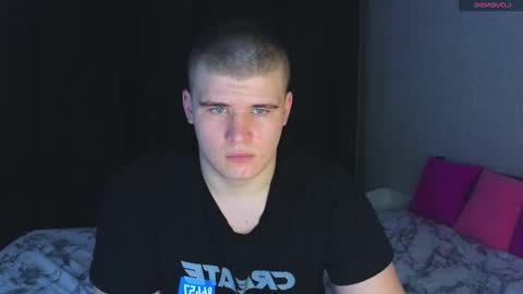 Snapshot of kittenmur chatting on February 19, 6:43 pm Vlad online show from February 19, 6:43 pm