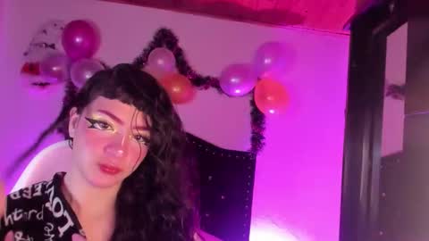 kitty__chs online show from December 20, 11:28 am