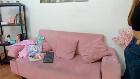 kitty_f00x online show from July 7, 1:26 pm
