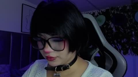 Camila online show from May 22, 1:45 am