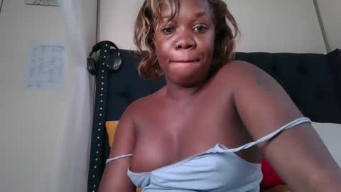 kitty_kerry online show from December 3, 8:15 am