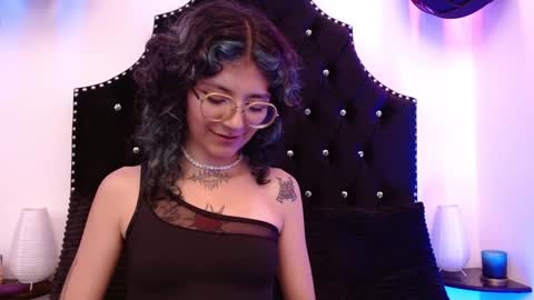 KITTY online show from December 7, 2:36 am