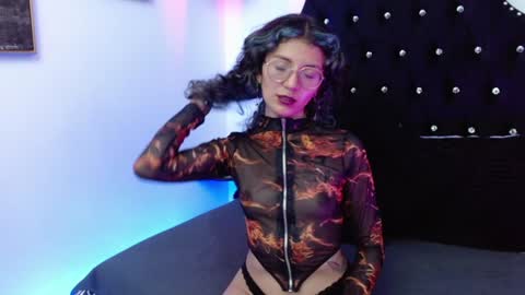 KITTY online show from December 13, 8:36 pm