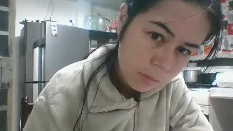 kitty_small69 online show from February 20, 3:17 am