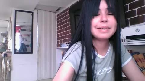 kitty_small69 online show from December 19, 7:42 pm