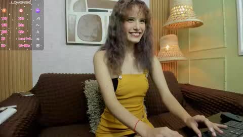 kitty_star_ online show from April 20, 8:23 pm