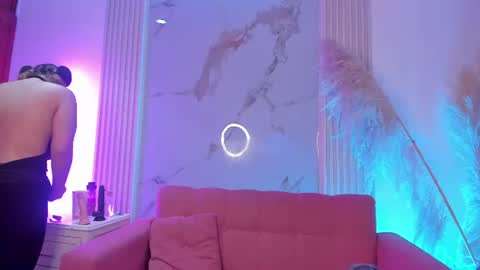 kitty Blossom online show from August 8, 10:20 pm