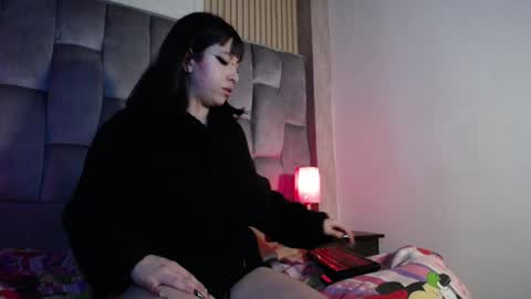 kittyhouse_hs online show from February 5, 2:08 am