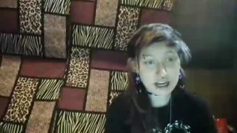 Kitty online show from December 10, 7:05 am