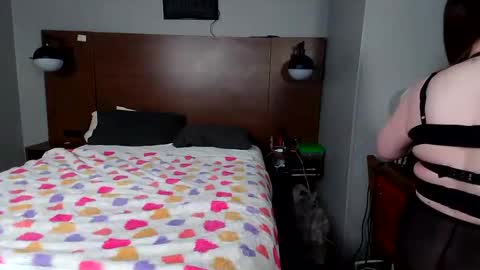 kittykat 1999 online show from February 19, 8:12 am