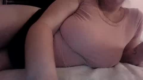 Snapshot of kittykatt133 chatting on December 27, 11:10 pm Kitty Katt online show from December 27, 11:10 pm