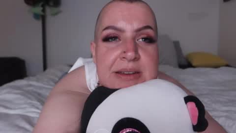 Bella Blue BBW online show from April 13, 7:01 am