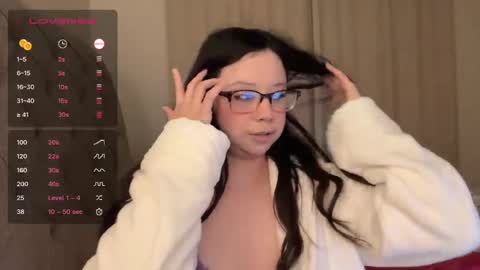 mia online show from January 11, 5:52 am