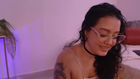 Sophie online show from November 6, 8:23 pm