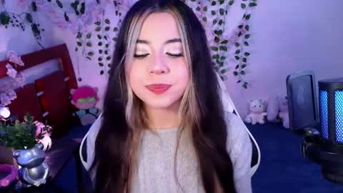 Kittyuwu  online show from April 2, 2:08 am