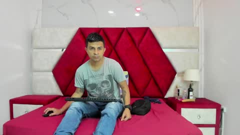 Luisa y Jairo online show from April 4, 12:23 pm