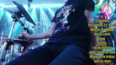 Snapshot of kiveuxmakeu chatting on September 25, 4:03 pm kiveuxmakeu online show from September 25, 4:03 pm