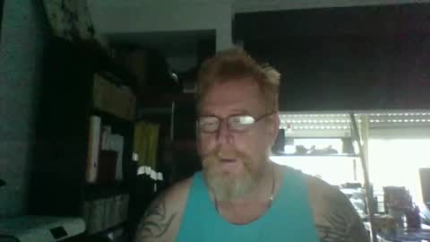 Snapshot of kiwi_boss61 chatting on January 8, 10:27 pm kiwi_boss61 online show from January 8, 10:27 pm