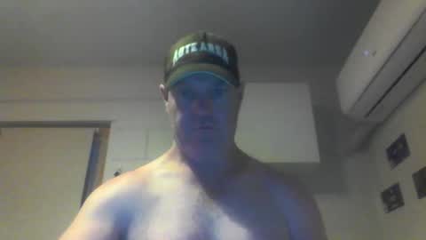 kiwiguy19773 online show from January 19, 8:29 am