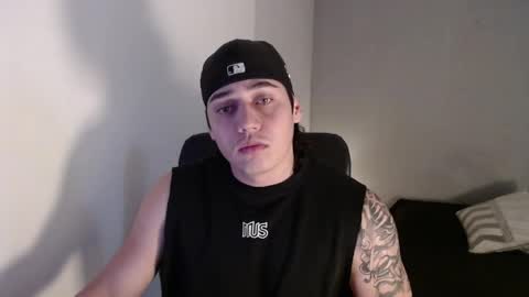 kiyo__ online show from April 19, 2:23 am