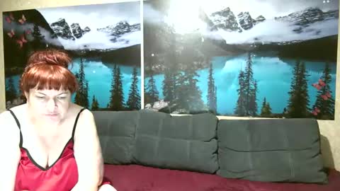 Kleosnow online show from November 16, 8:33 pm