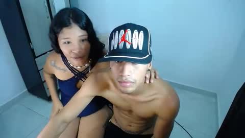 kloeandjersi online show from April 21, 3:13 am