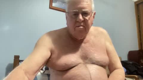 Aussiedude online show from October 1, 11:20 am