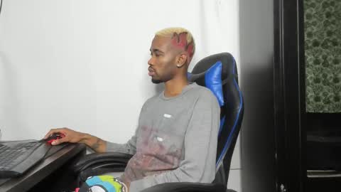 kofi online show from November 20, 4:59 pm