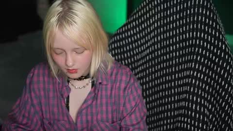 Kofi online show from April 21, 10:17 pm