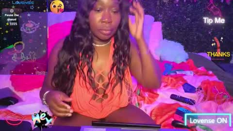 kokocherry00 online show from November 26, 4:10 am