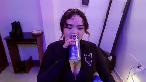 camila online show from February 24, 4:59 am