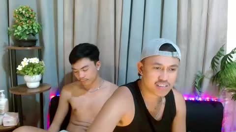 kopikobrownxx online show from April 18, 7:58 pm