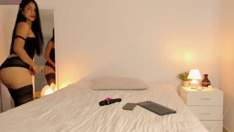 kora_bliss online show from April 10, 7:13 am