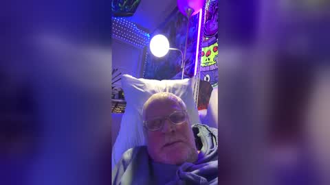 korysmith568 online show from April 24, 4:47 am