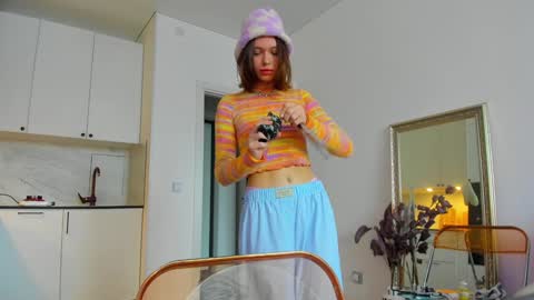 kossie_ online show from February 6, 11:53 am