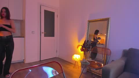 kossie_ online show from February 8, 12:06 pm